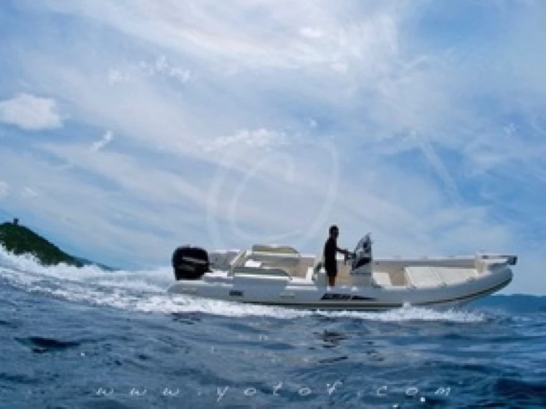 Alquiler de barcos Port Grimaud barato de BSC 73 Ocean