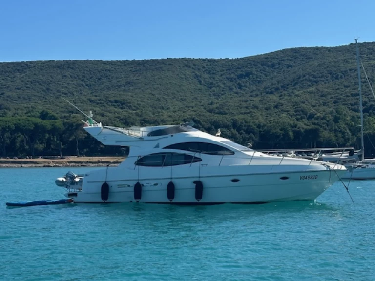 Alquiler San Vincenzo - Azimut Azimut 42 Fly en SamBoat