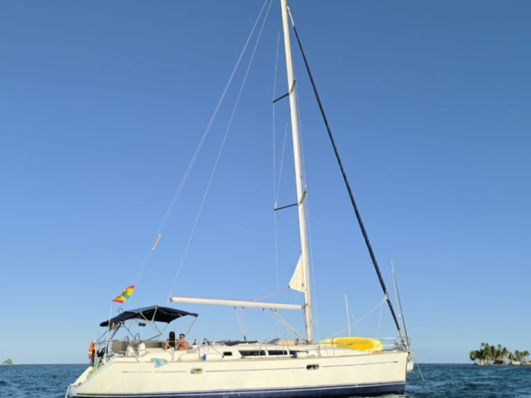 Alquiler Velero Jeanneau con o sin  título de navegación