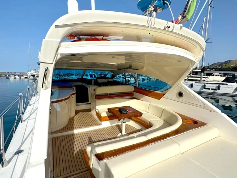 Alquiler Lancha Conam con o sin  título de navegación