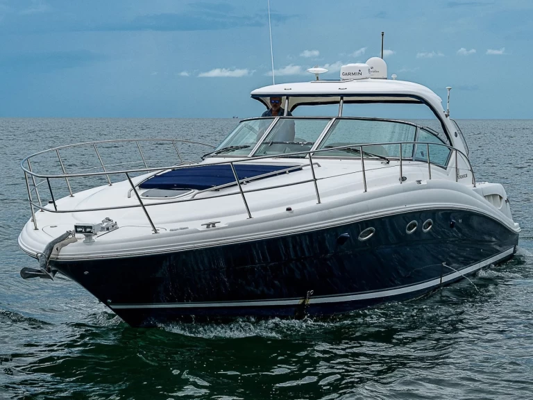 Alquiler de embarcaciones Sea Ray SUNDANCER 420 enKey West en Samboat