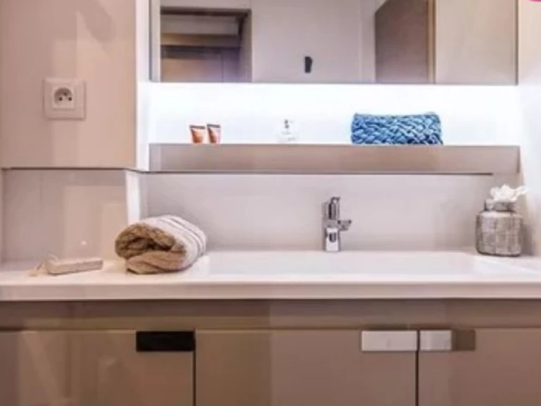 Alquiler de Catamarán, con o sin patrón Fountaine Pajot Álimos