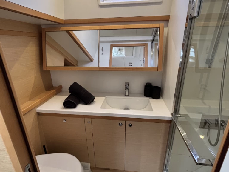 Alquiler de barcos Capo d'Orlando barato de Lagoon 52 F