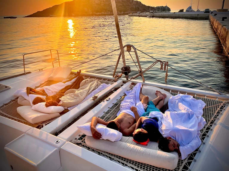 Alquiler Catamarán Lagoon con o sin  título de navegación