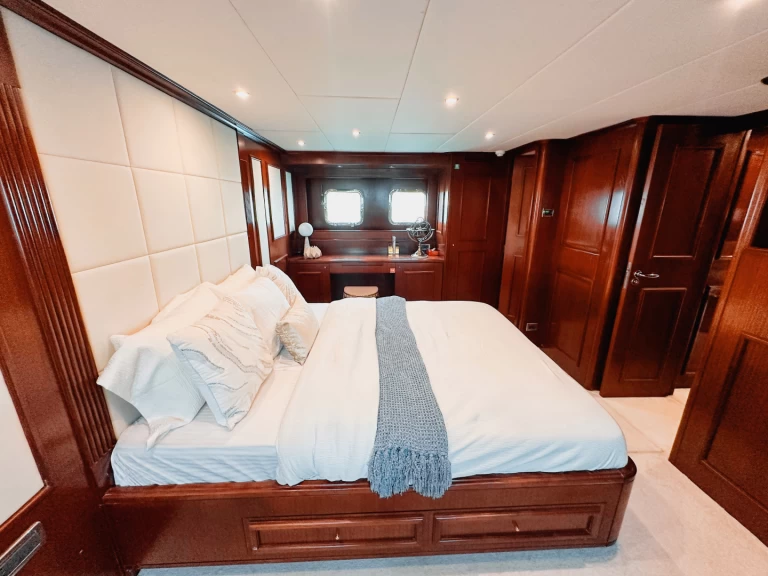 Alquiler Yate de lujo en Dubaï harbour - Azimut Freedom