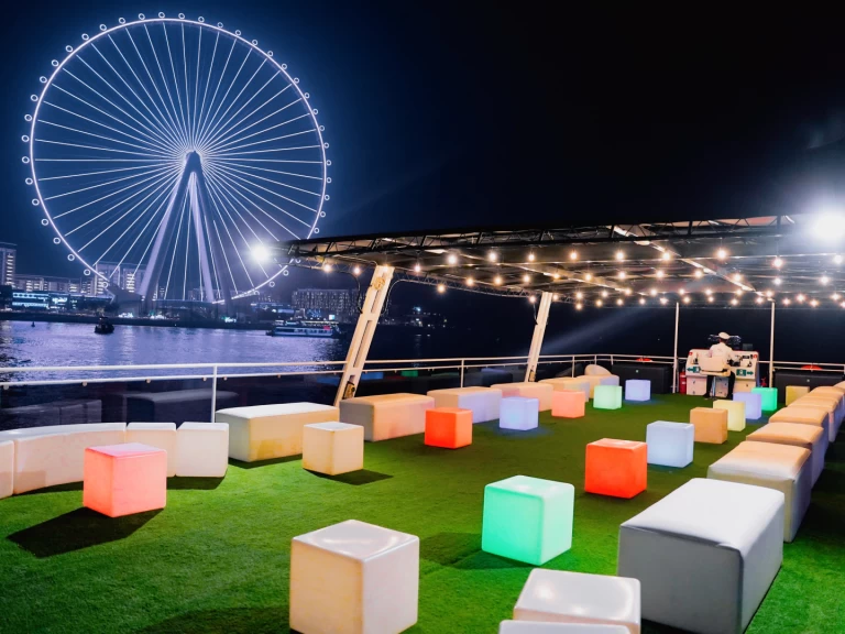 Alquiler de Yate de lujo, con o sin patrón Sunseeker Dubaï harbour