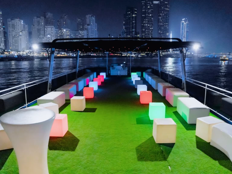 Alquiler Yate de lujo Sunseeker con o sin  título de navegación