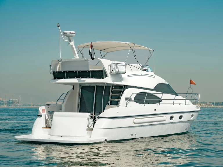 Alquiler de embarcaciones Sunseeker X8 enDubaï harbour en Samboat