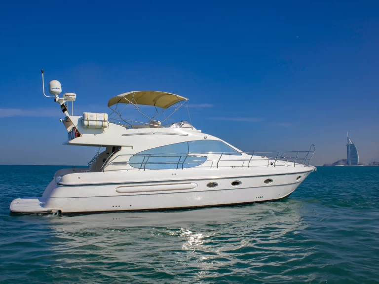 Alquiler Lancha en Dubaï harbour - Azimut X9