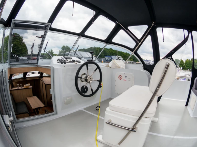 Alquiler de embarcaciones Gruno Gruno Classic 41 enWaren (Müritz) en Samboat