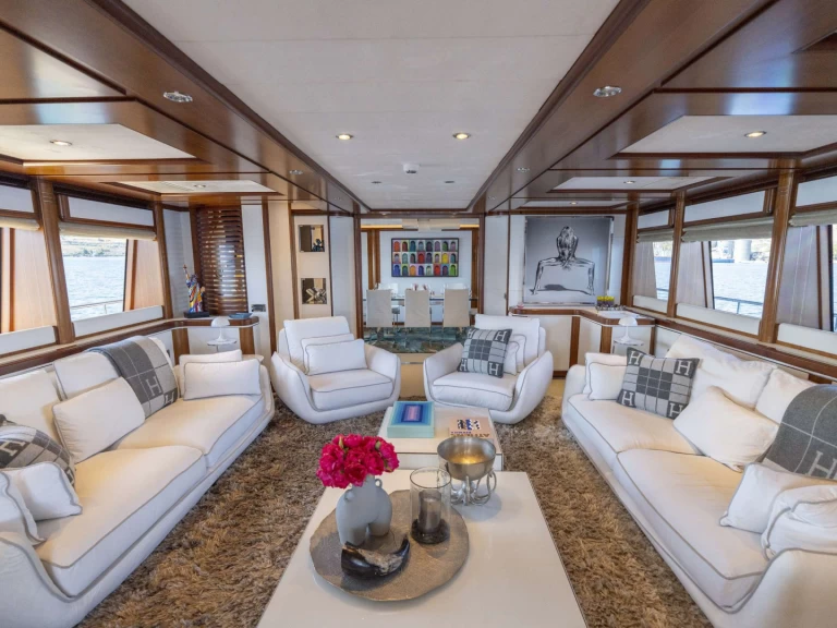 Yate de lujo para alquilar Atenas al mejor precio