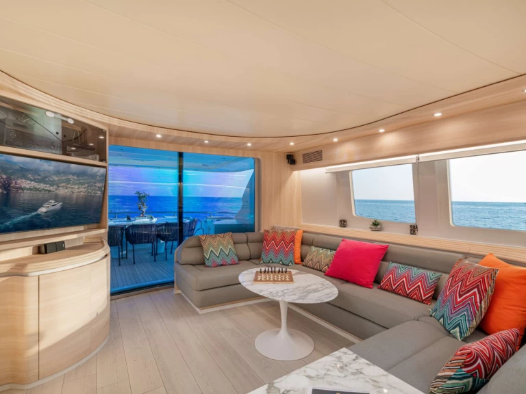 Alquiler Yate de lujo Maiora con o sin  título de navegación