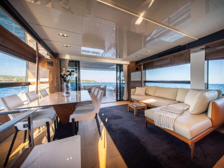 Alquiler Yate de lujo Prestige Yachts con o sin  título de navegación