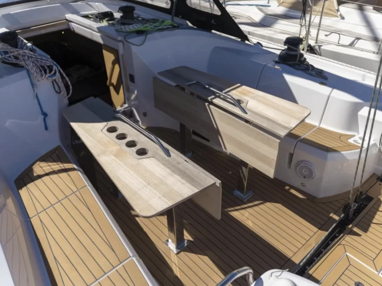 Alquiler de Elan Elan E6 en Biograd na Moru