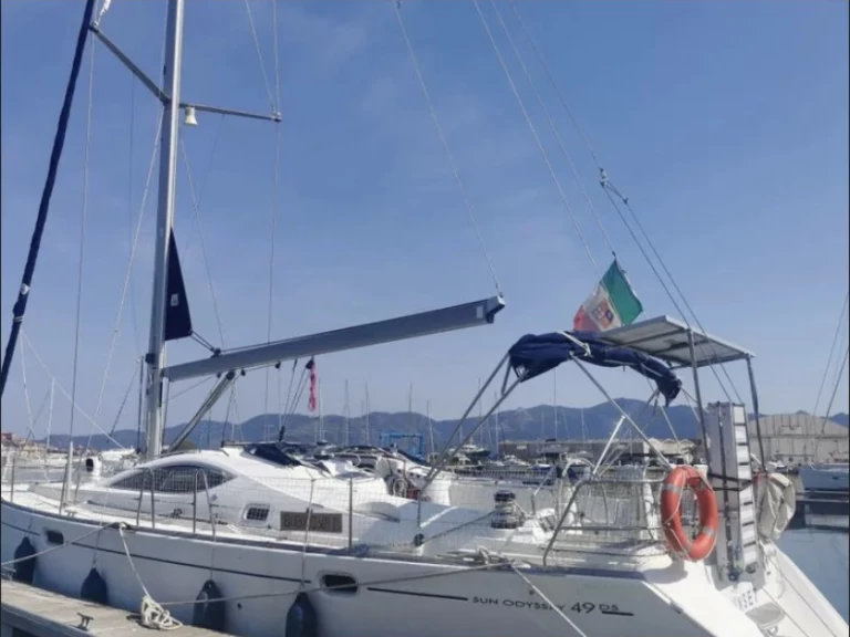Jeanneau Sun Odyssey 49 DS de alquiler a San Vincenzo