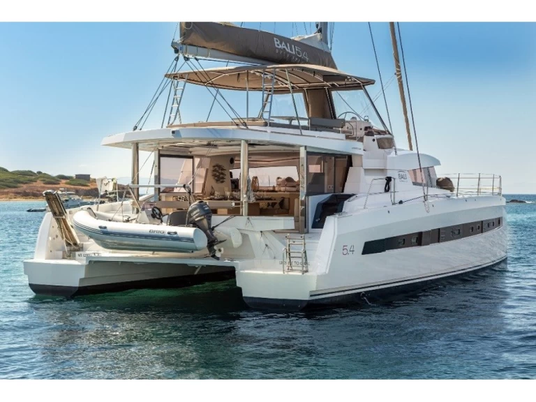 Alquiler Catamarán Bali con o sin  título de navegación