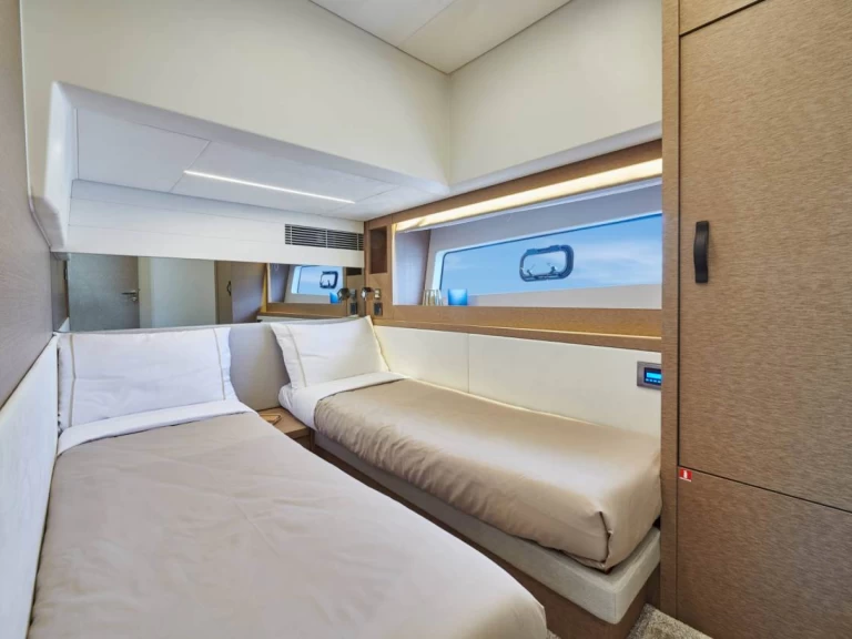 Alquiler Yate de lujo Jeanneau con o sin  título de navegación