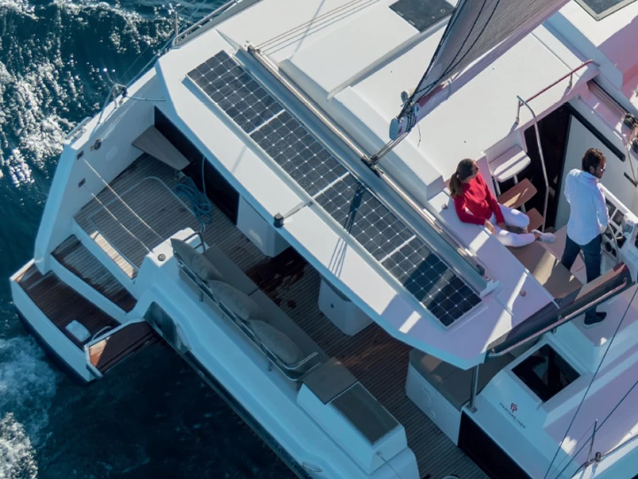 Alquiler de barcos Sète barato de Astrea 42