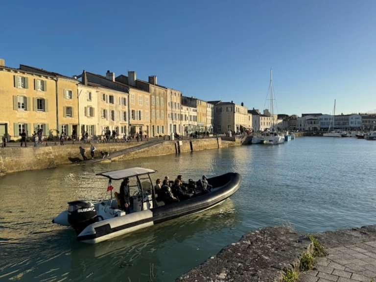 Alquiler de embarcaciones Narwhal SP 900 enChâtelaillon-Plage en Samboat