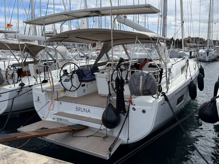 Alquiler de Bénéteau Oceanis 40.1 en Biograd na Moru
