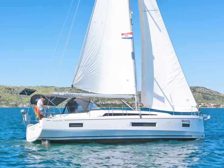 Alquiler de Bénéteau Oceanis 40.1 en Skradin