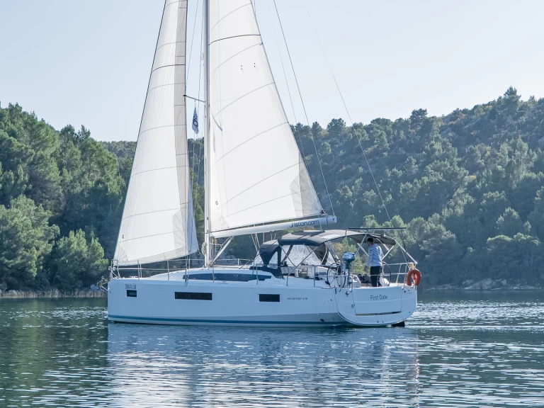 Alquiler de embarcaciones Jeanneau Sun Odyssey 410 enSkradin en Samboat