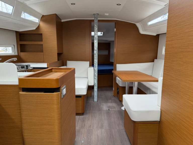 Velero para alquilar Punat al mejor precio