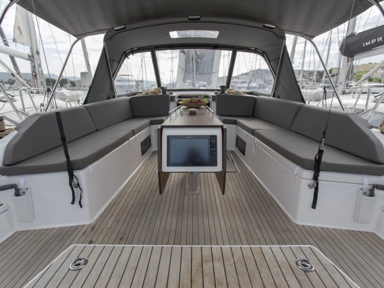 Alquiler Velero Dufour con o sin  título de navegación