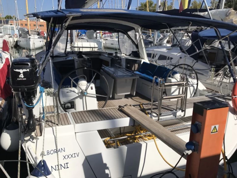 Alquiler de barcos Palma de Mallorca barato de Oceanis 45