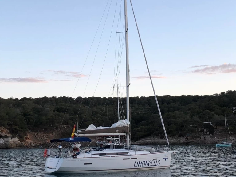Alquiler de Jeanneau Sun Odyssey 419 en Palma de Mallorca