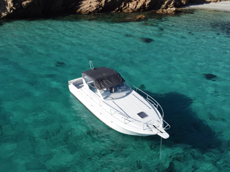 Alquiler de embarcaciones Monchi craft Sedan  enPalau en Samboat