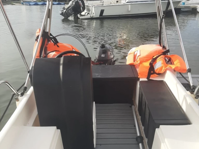 Lancha para alquilar Le François al mejor precio