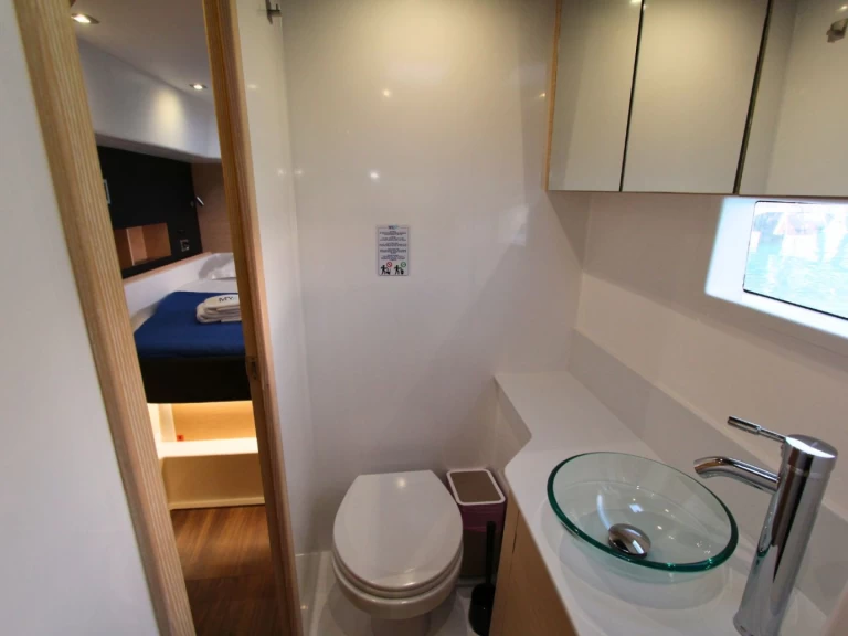 Alquiler de barcos Olbia barato de Dufour Catamarans 48 Sail