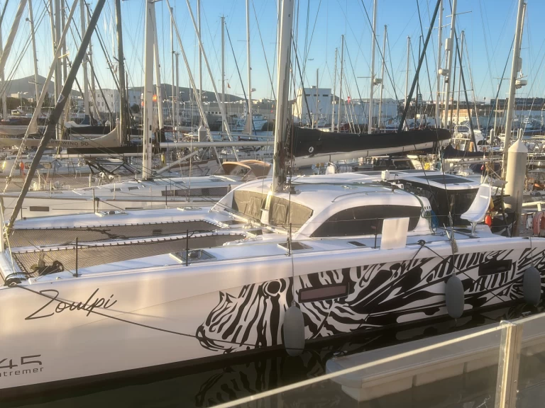 Alquiler de Catamarán, con o sin patrón Outremer Palma de Mallorca