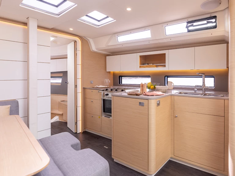 Alquiler de Velero, con o sin patrón Dufour Carloforte