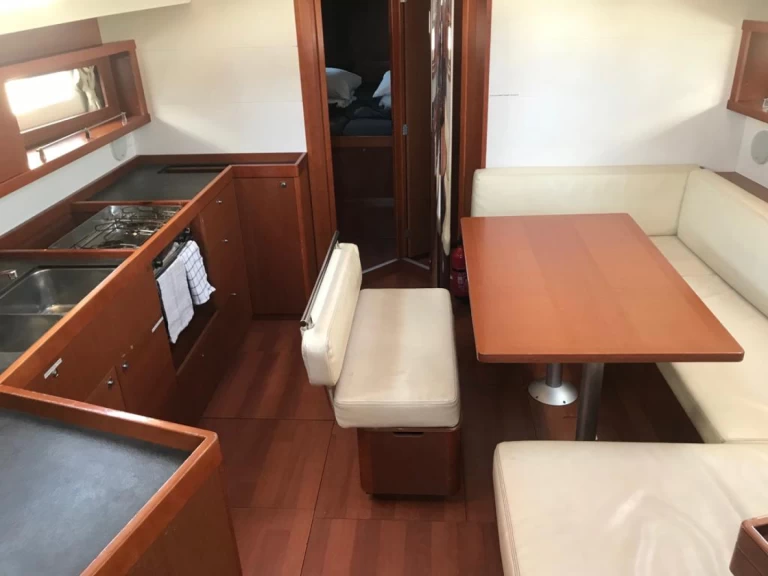 Bénéteau Oceanis 45 de alquiler a Las Galletas