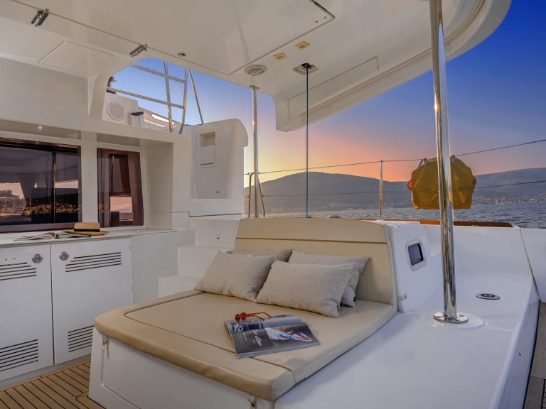 Alquiler Catamarán Lagoon con o sin  título de navegación