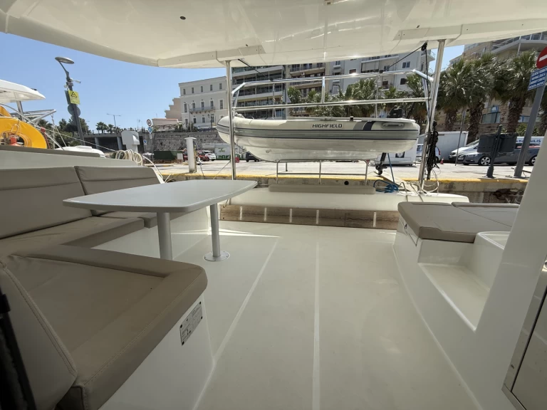 Alquiler de Catamarán, con o sin patrón Lagoon Lefkáda