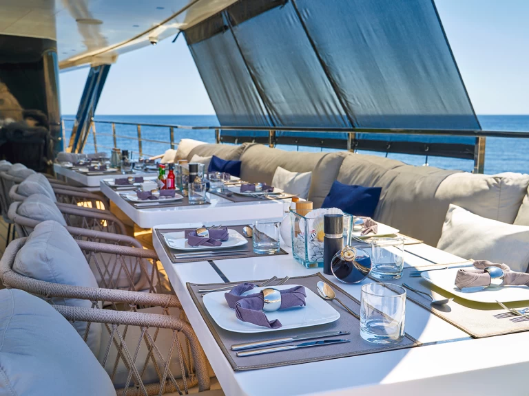  ICY 55 de alquiler a Split