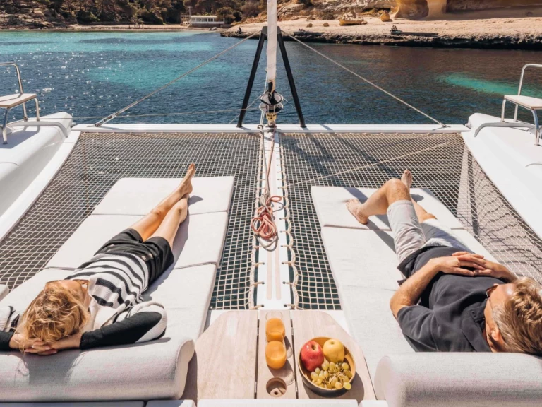 Alquiler de barcos Lávrio barato de Nautitech 44 Open