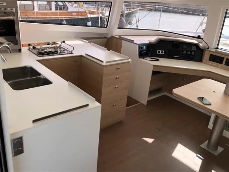 Alquiler de Catamarán, con o sin patrón Bali Palermo