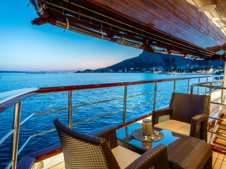 Velero para alquilar Trogir al mejor precio