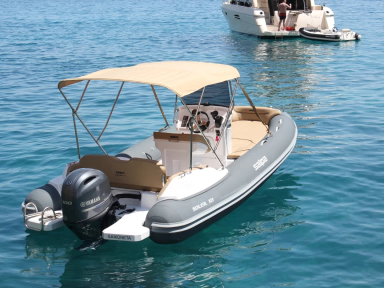 Alquiler de barcos Can Picafort barato de Salpa Soleil 18