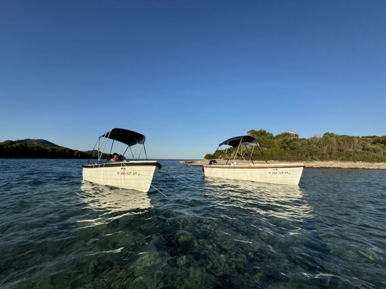 Alquiler Lancha Silver con o sin  título de navegación