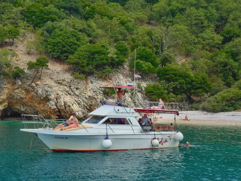 Alquiler de embarcaciones Arcoa Arcoa 1080 Fishing enOpatija en Samboat