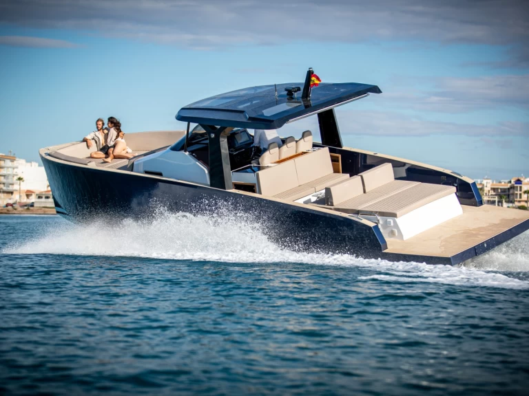 Alquiler de Tesoro Yachts T40 en Cavalaire-sur-Mer