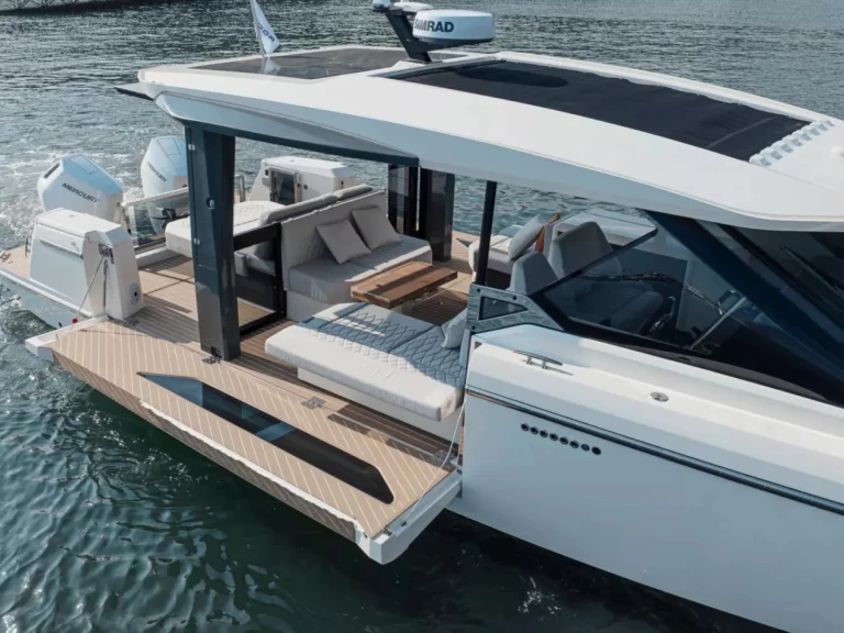 Alquiler de Saxdor Saxdor 400 GTO en Alyki