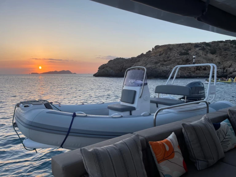 Alquiler Catamarán Lagoon con o sin  título de navegación