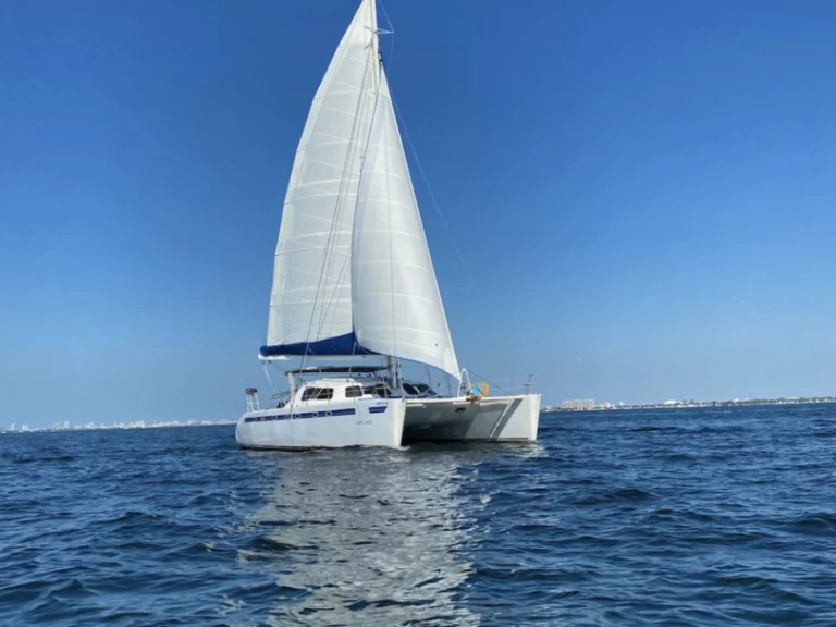 Alquiler Miami - Custom Custom Amarante en SamBoat