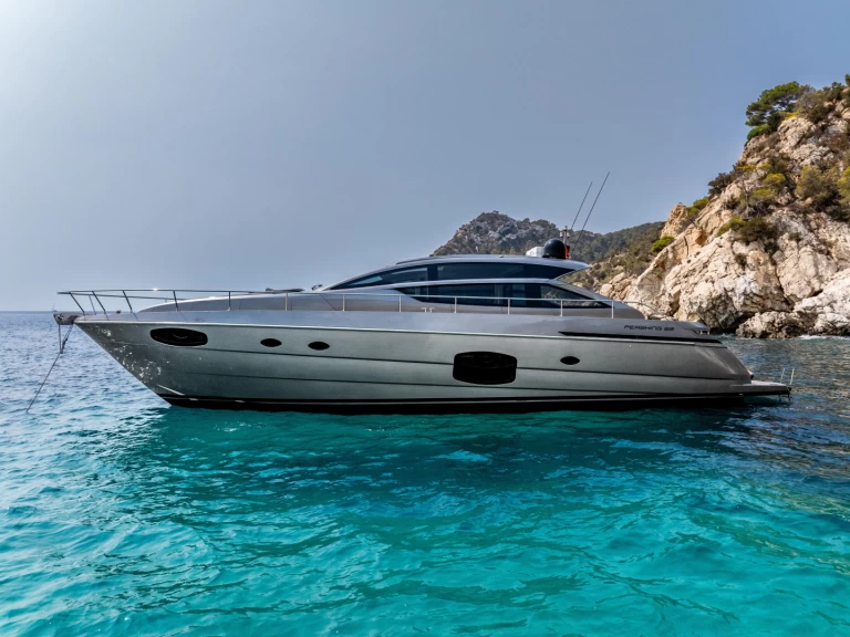 Alquiler de Pershing Pershing 62 en Ibiza Magna
